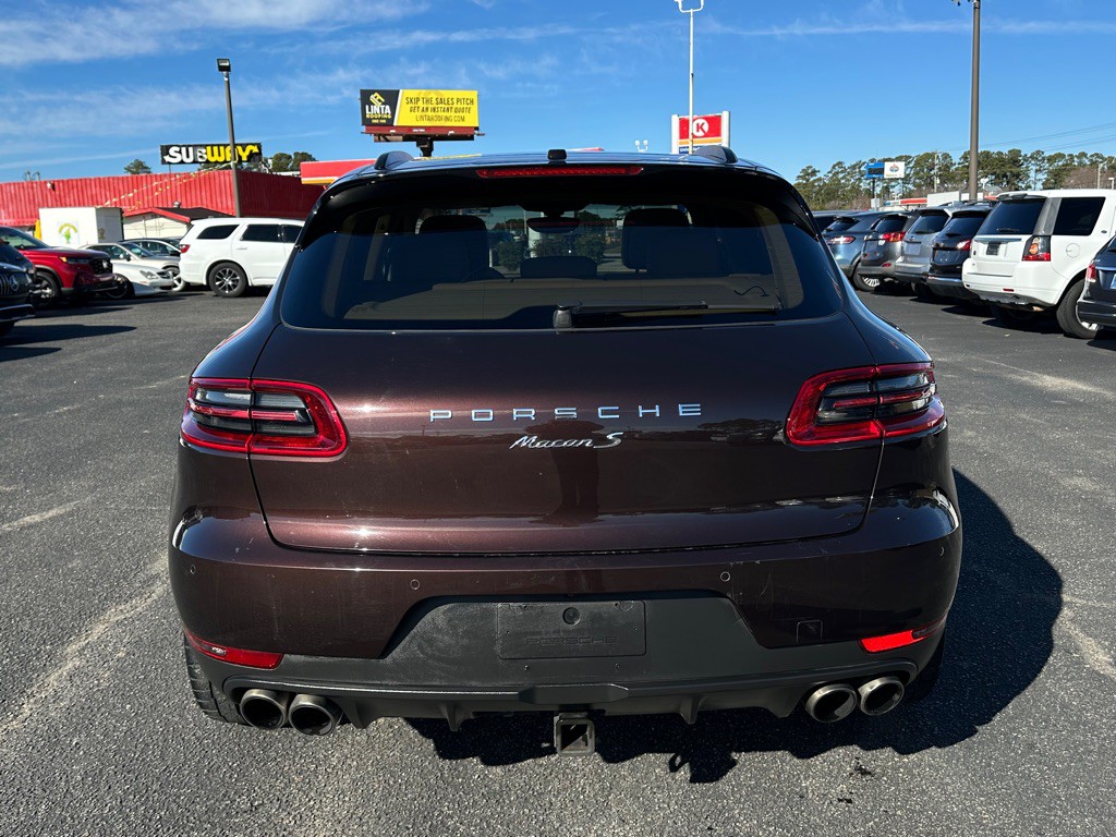 2016 Porsche Macan Image 6