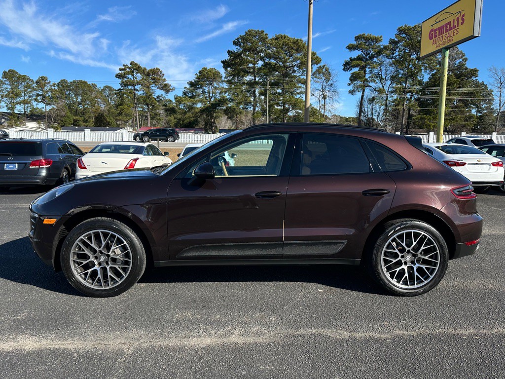 2016 Porsche Macan Image 8