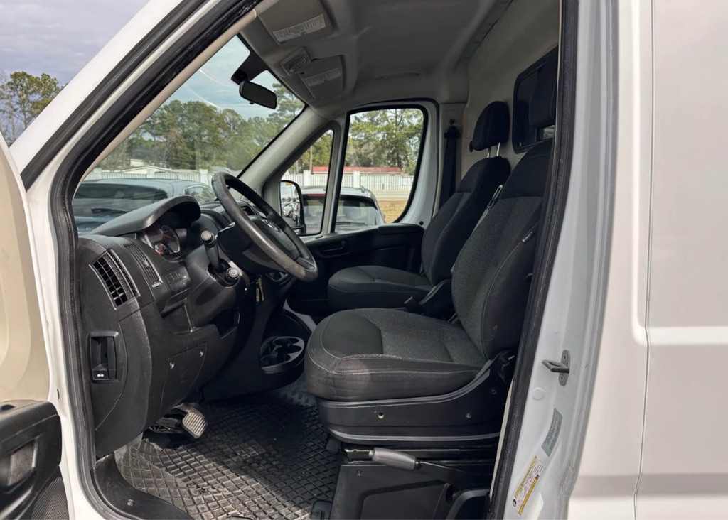 2017 RAM Promaster Image 9