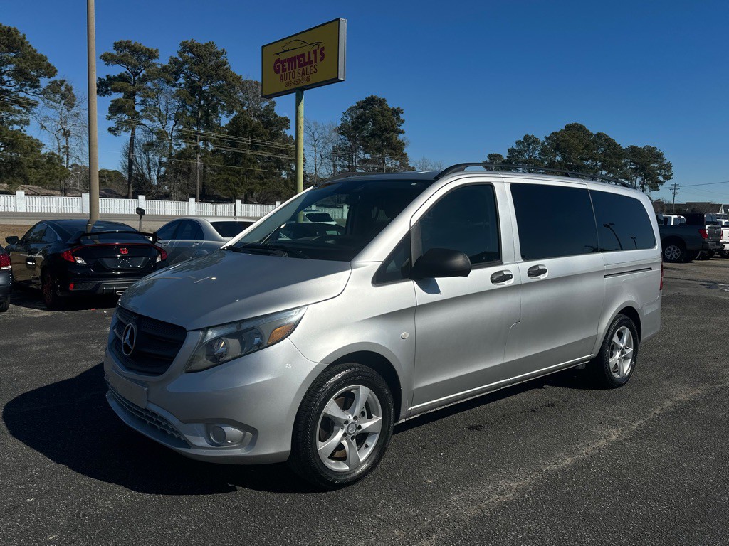 2016 Mercedes-Benz Metris Image 1