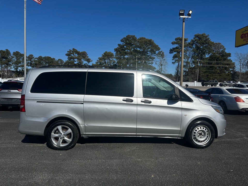 2016 Mercedes-Benz Metris Image 4