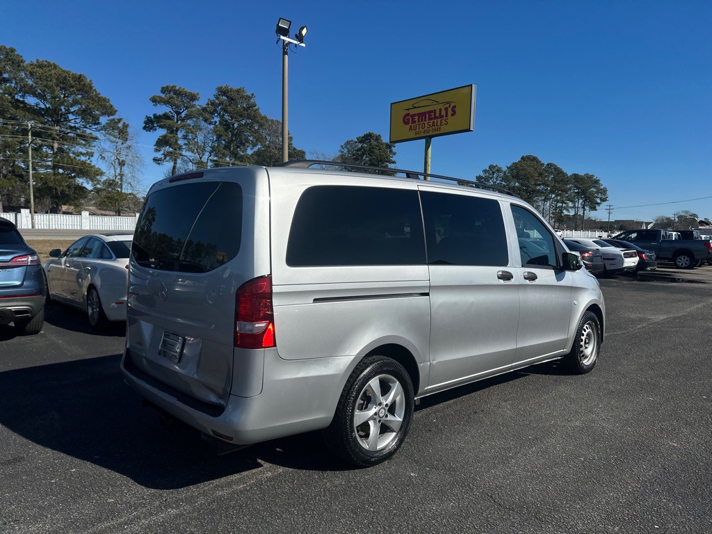 2016 Mercedes-Benz Metris Image 5