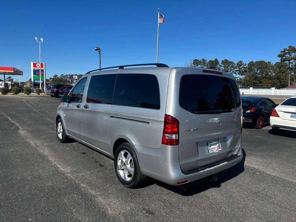 2016 Mercedes-Benz Metris Image 7