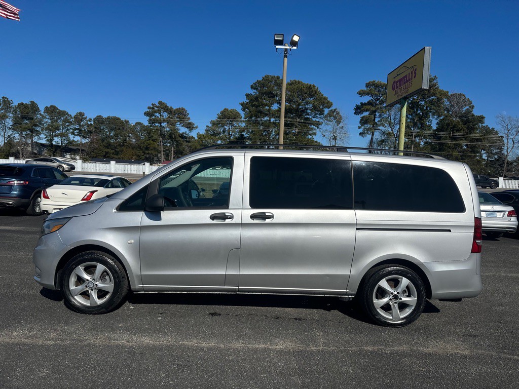 2016 Mercedes-Benz Metris Image 8