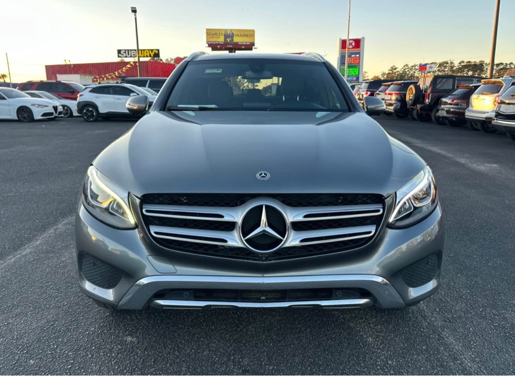 2018 Mercedes-Benz GLC-Class Image 2