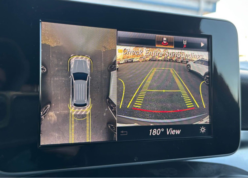 2018 Mercedes-Benz GLC-Class Image 16