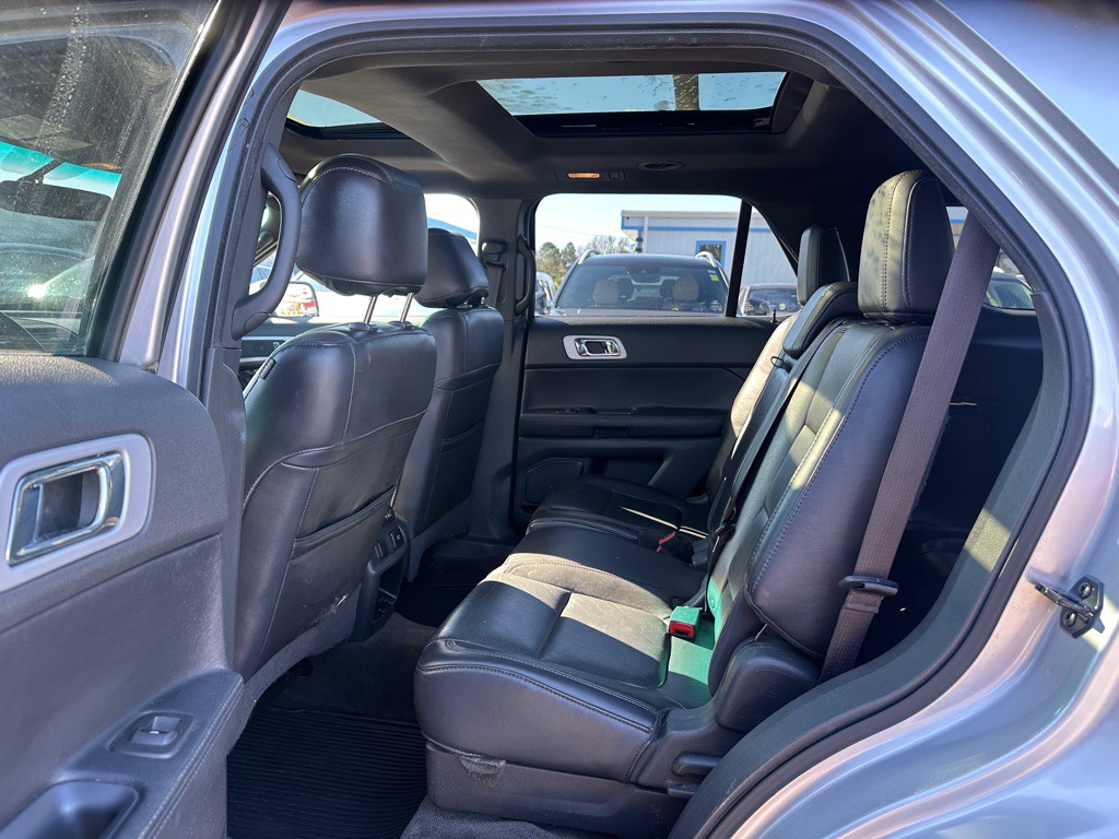 2013 Ford Explorer Image 12
