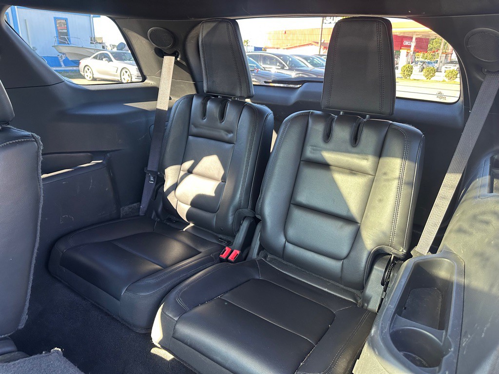 2013 Ford Explorer Image 13