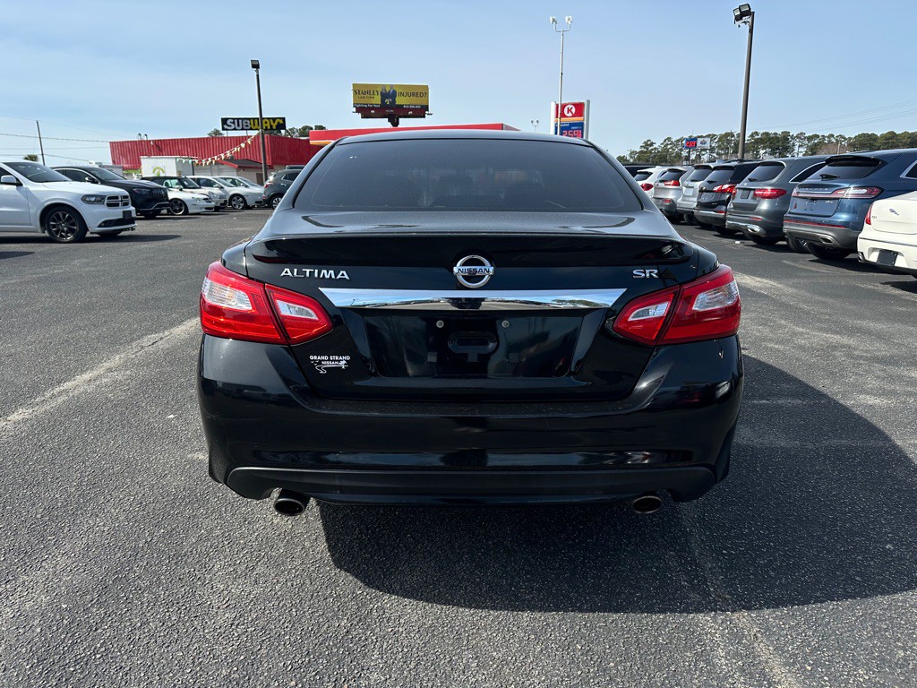 2016 Nissan Altima Image 6
