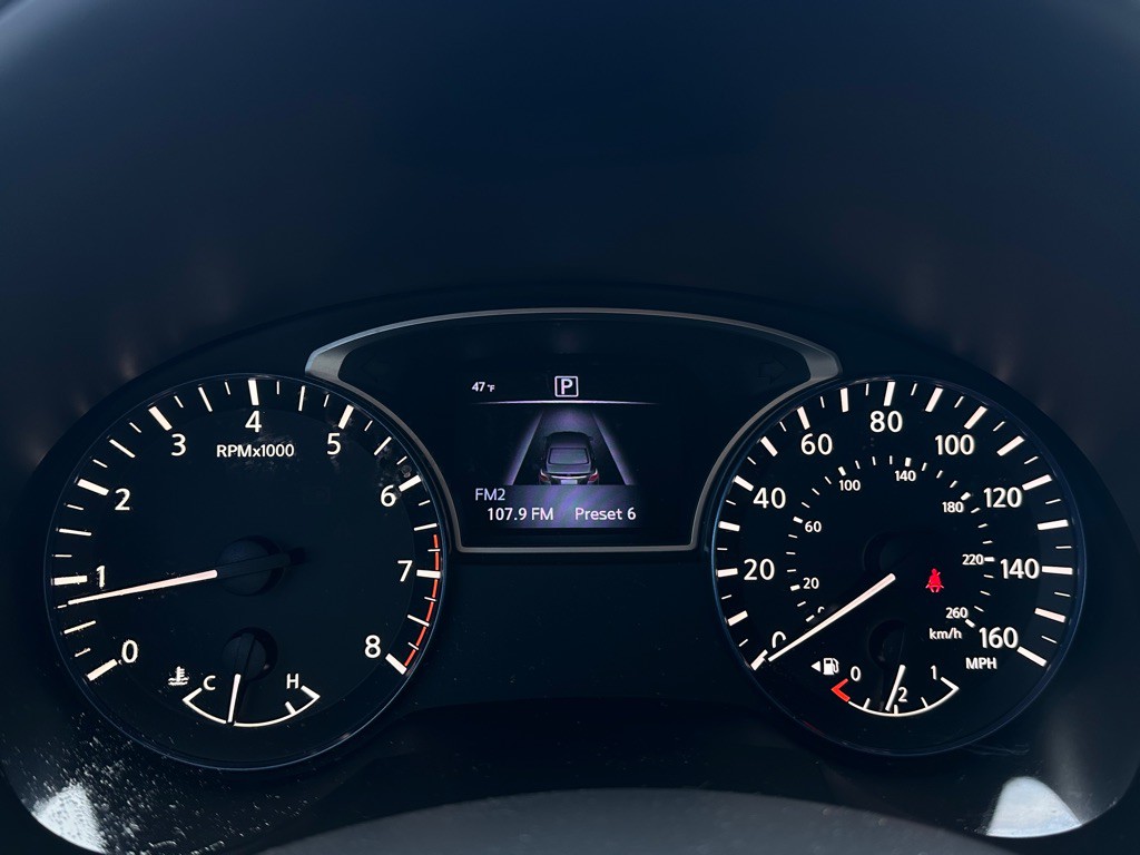 2016 Nissan Altima Image 9