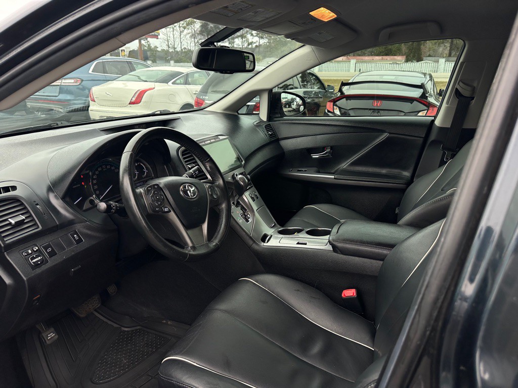 2014 Toyota Venza Image 12