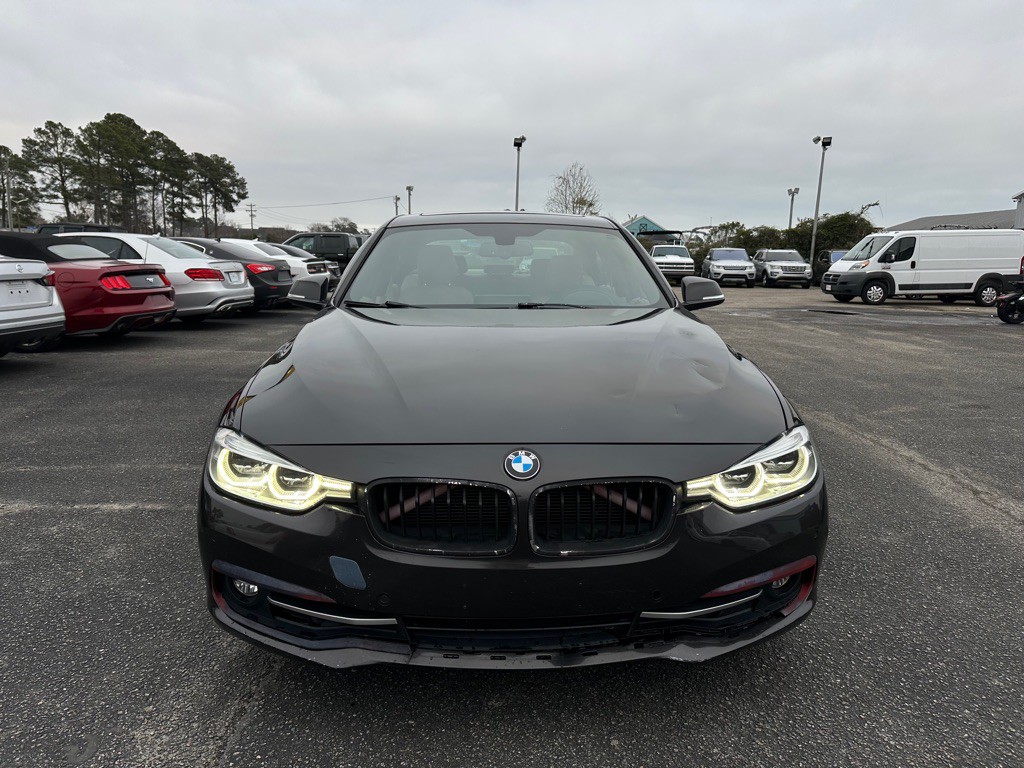 2016 BMW 3 Series Image 2