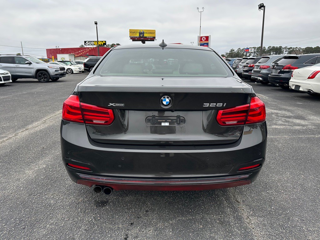 2016 BMW 3 Series Image 6