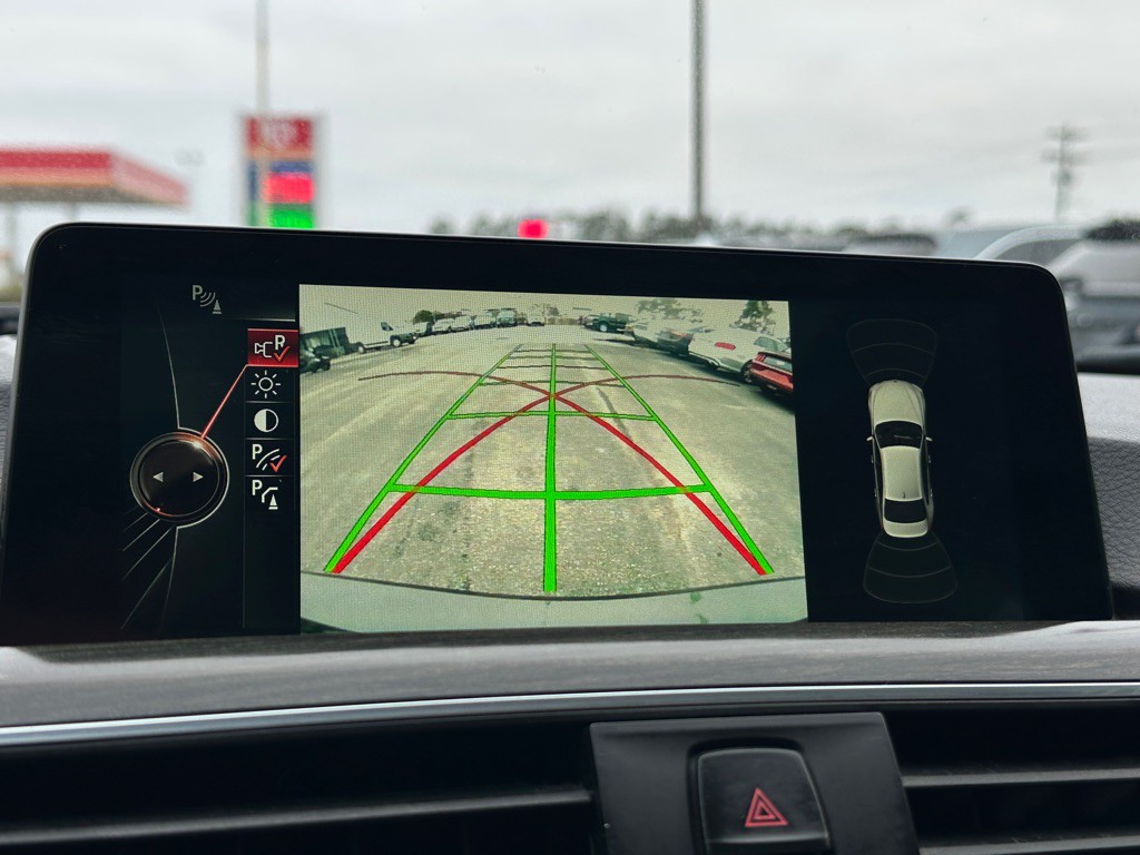 2016 BMW 3 Series Image 10