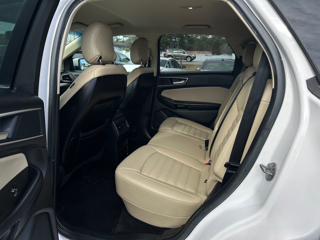 2018 Ford Edge Image 8