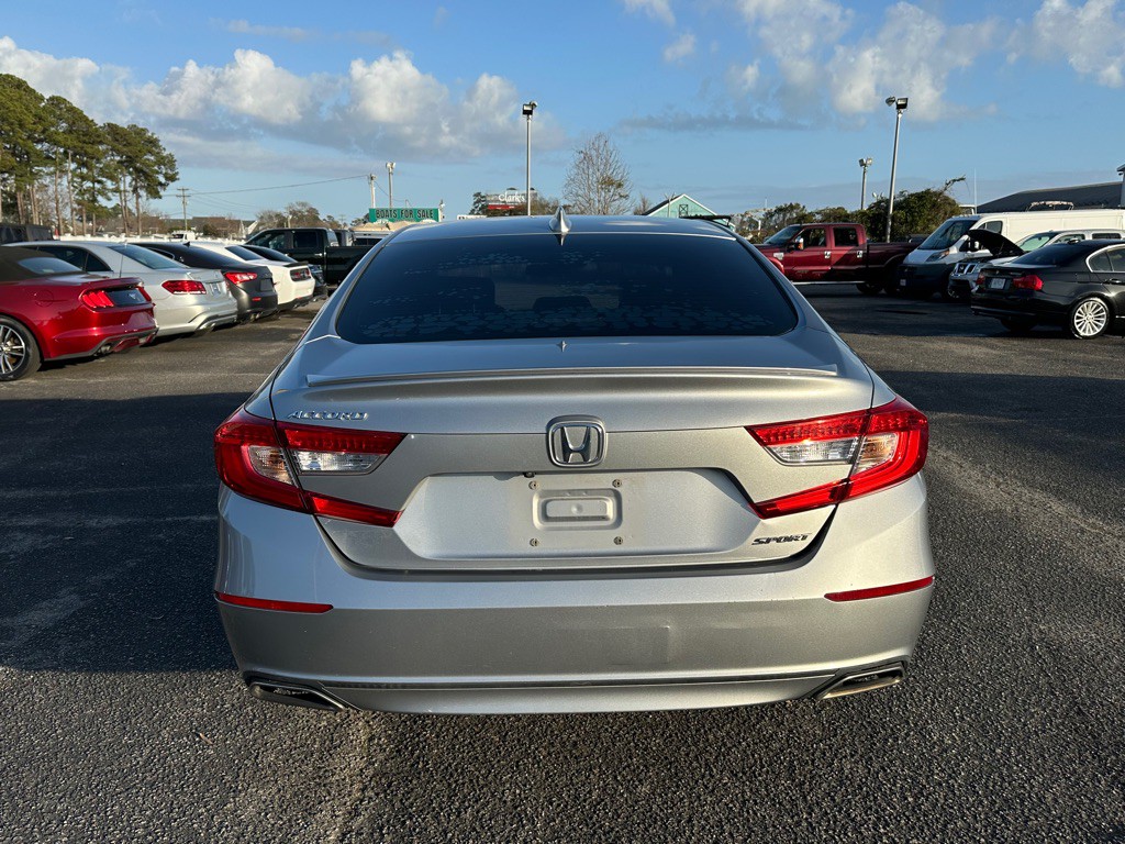 2018 Honda Accord Image 8