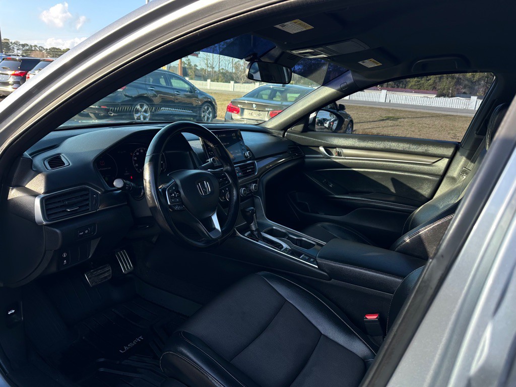 2018 Honda Accord Image 10