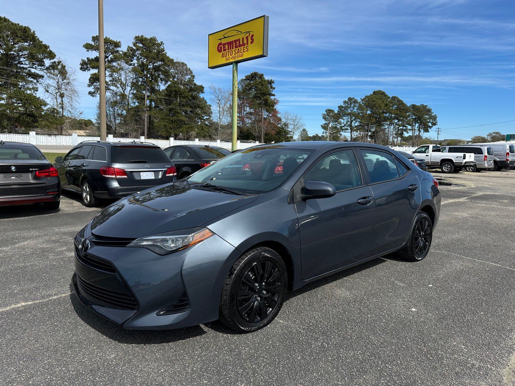 2019 Toyota Corolla Image 1