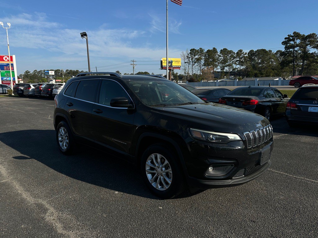 2019 Jeep Cherokee Image 3