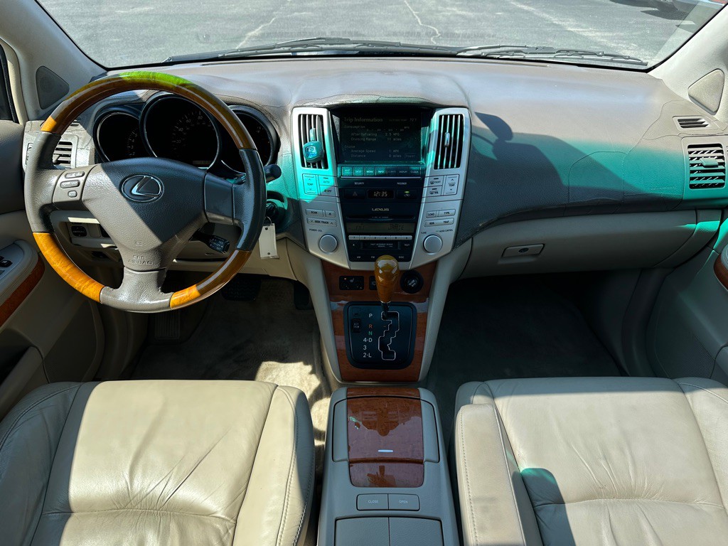 2004 Lexus RX Image 13