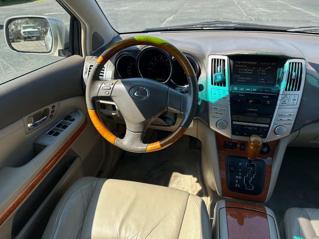 2004 Lexus RX Image 14
