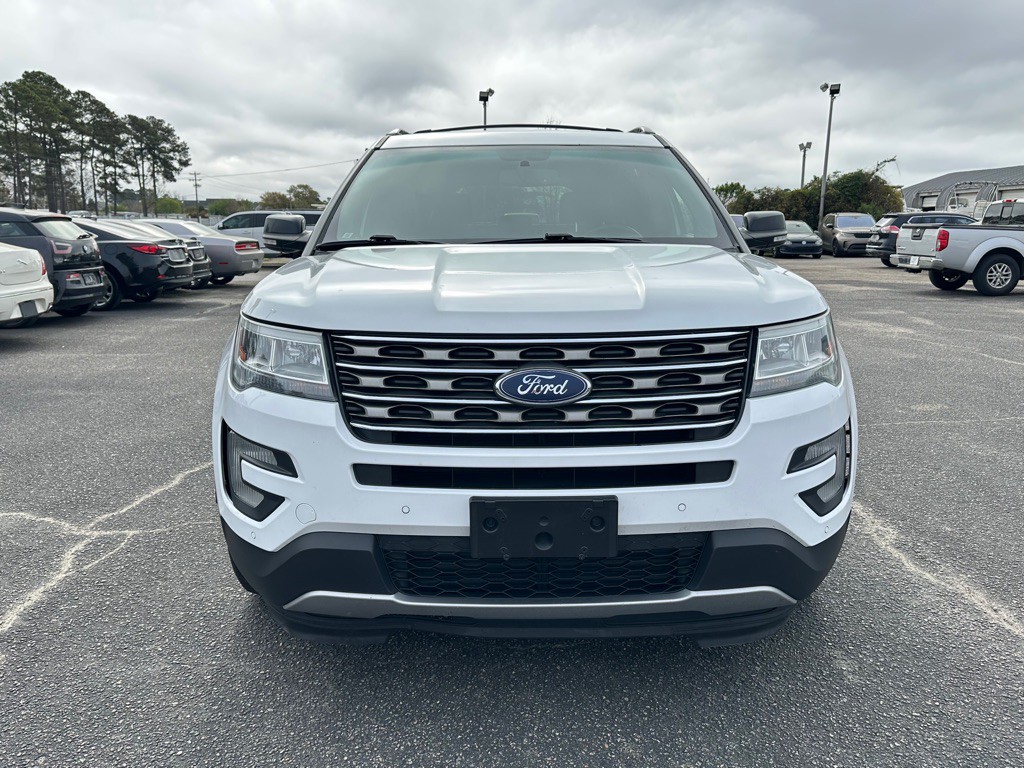 2016 Ford Explorer Image 2