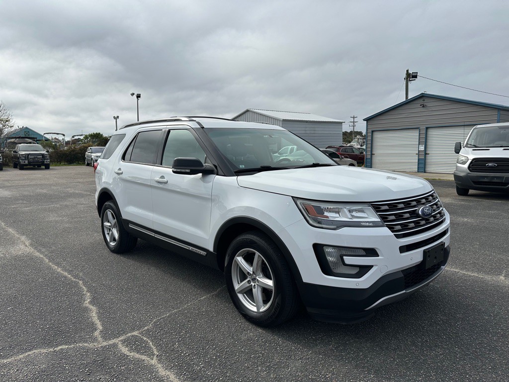 2016 Ford Explorer Image 3
