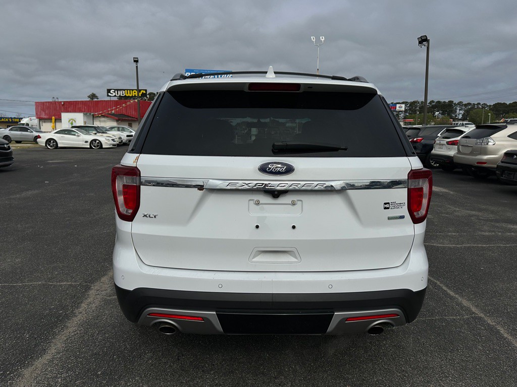 2016 Ford Explorer Image 6