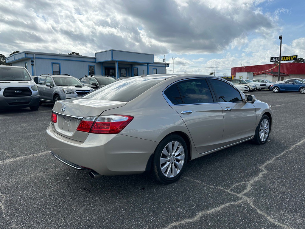 2013 Honda Accord Image 5