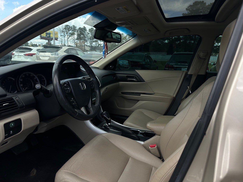 2013 Honda Accord Image 10
