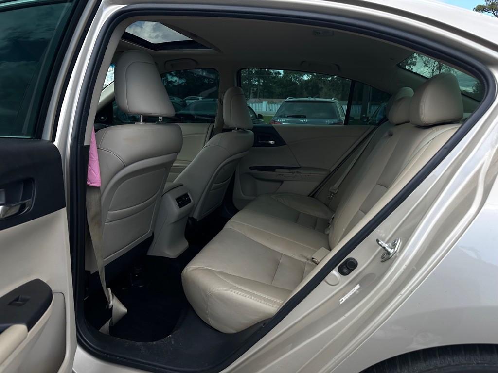 2013 Honda Accord Image 11