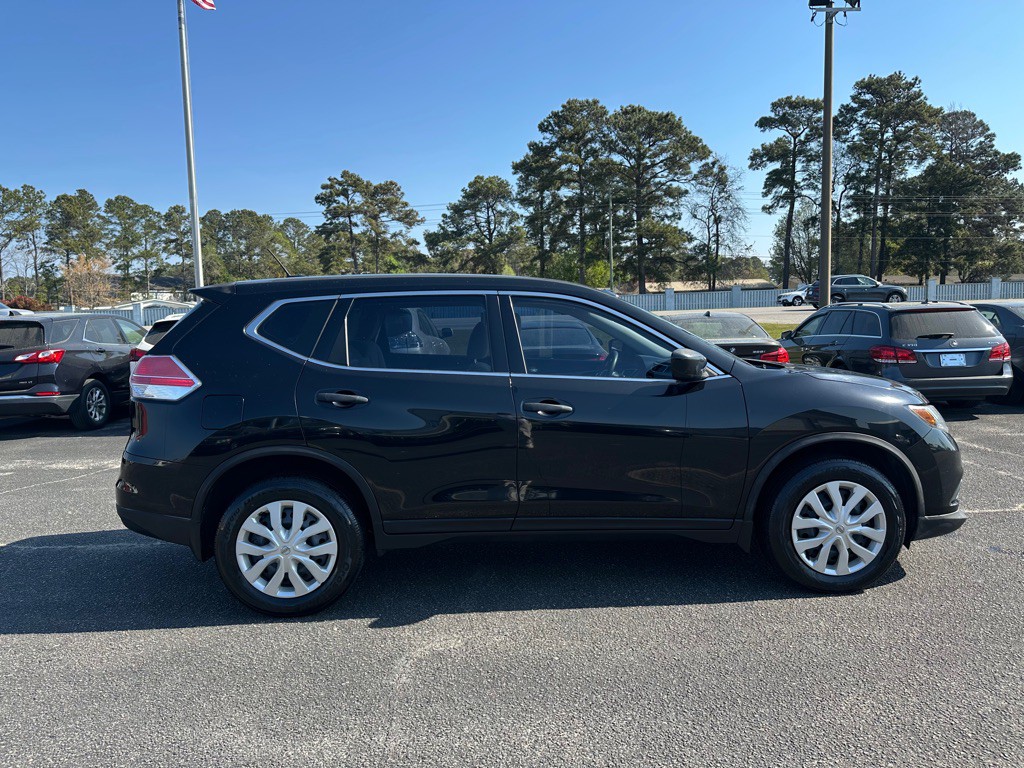 2016 Nissan Rogue Image 4