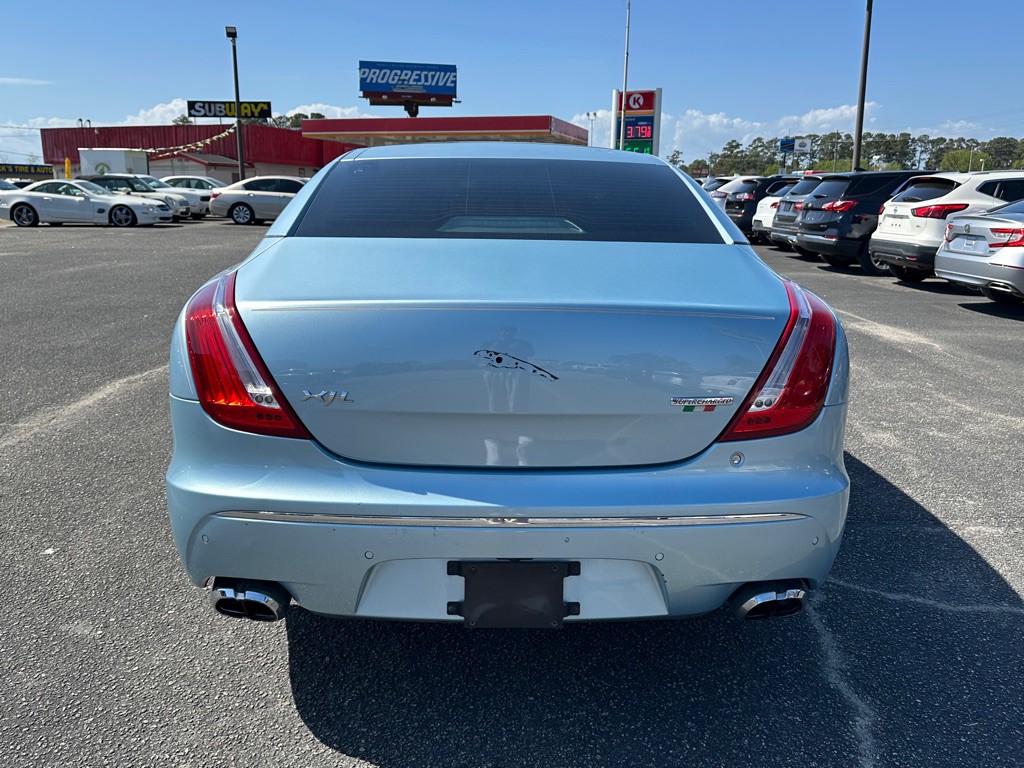 2012 Jaguar XJ Image 6
