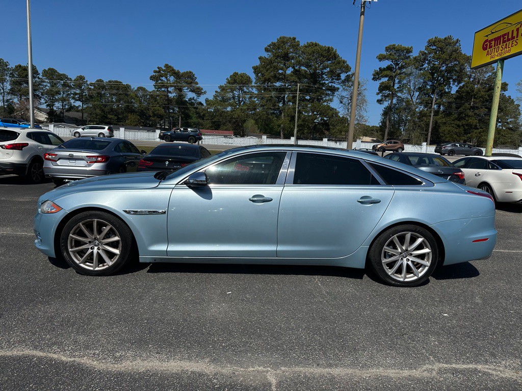 2012 Jaguar XJ Image 8