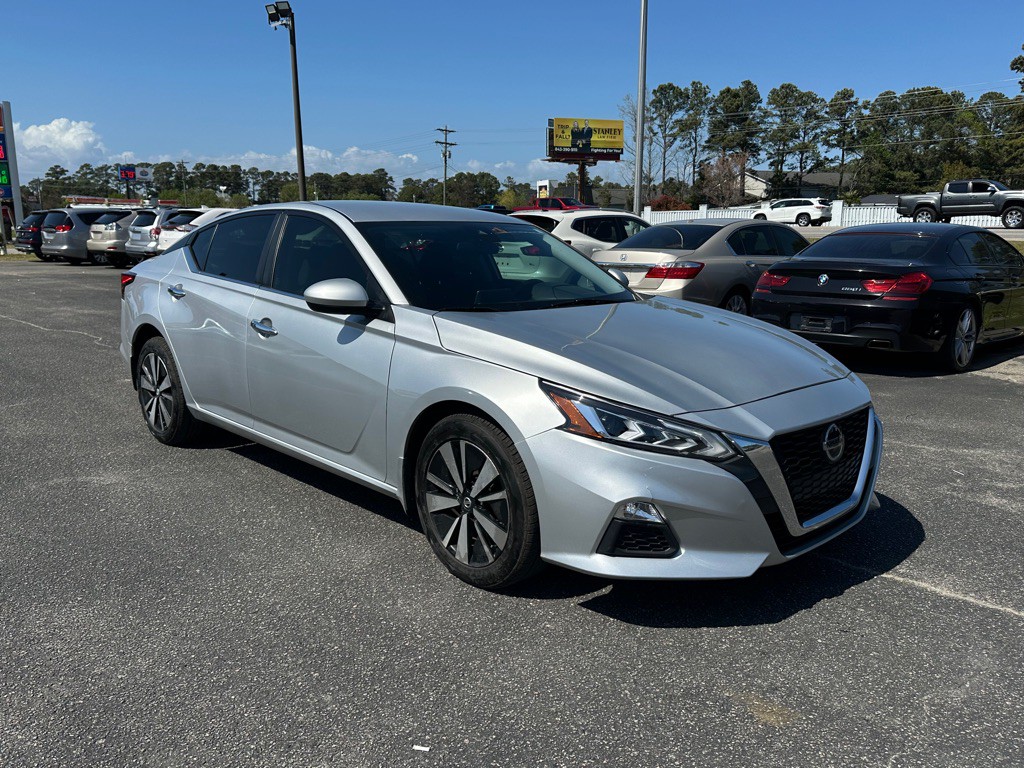2022 Nissan Altima Image 3