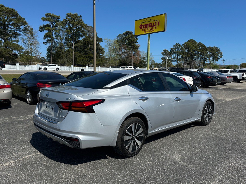 2022 Nissan Altima Image 5