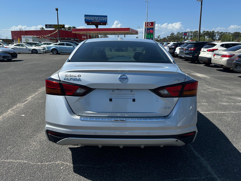 2022 Nissan Altima Image 6