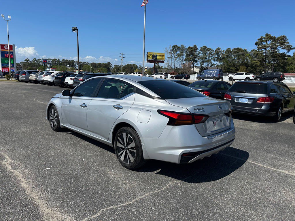 2022 Nissan Altima Image 7