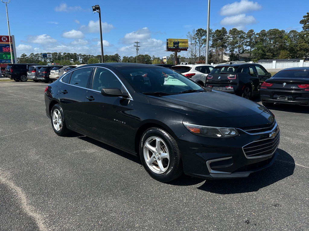2017 Chevrolet Malibu Image 3