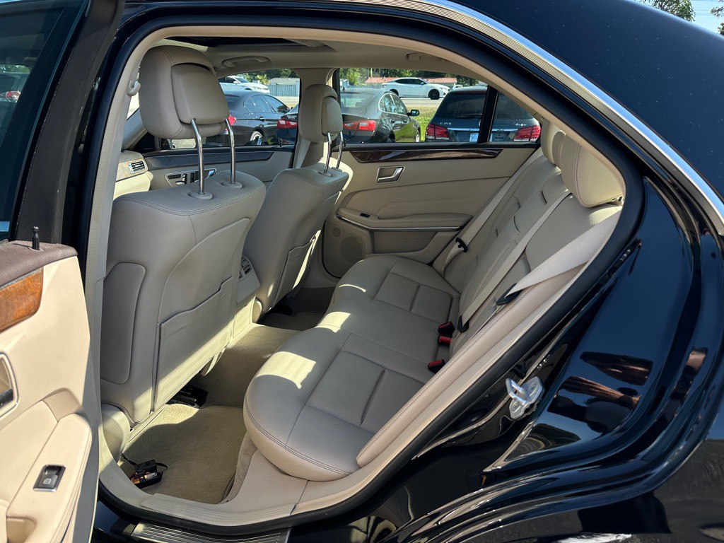 2014 Mercedes-Benz E-Class Image 11