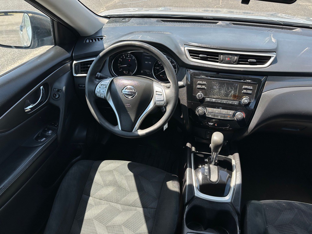 2016 Nissan Rogue Image 8