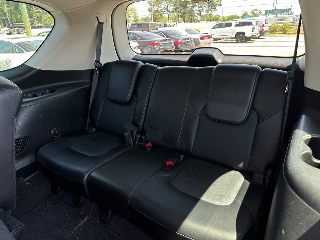 2018 Nissan Armada Image 15