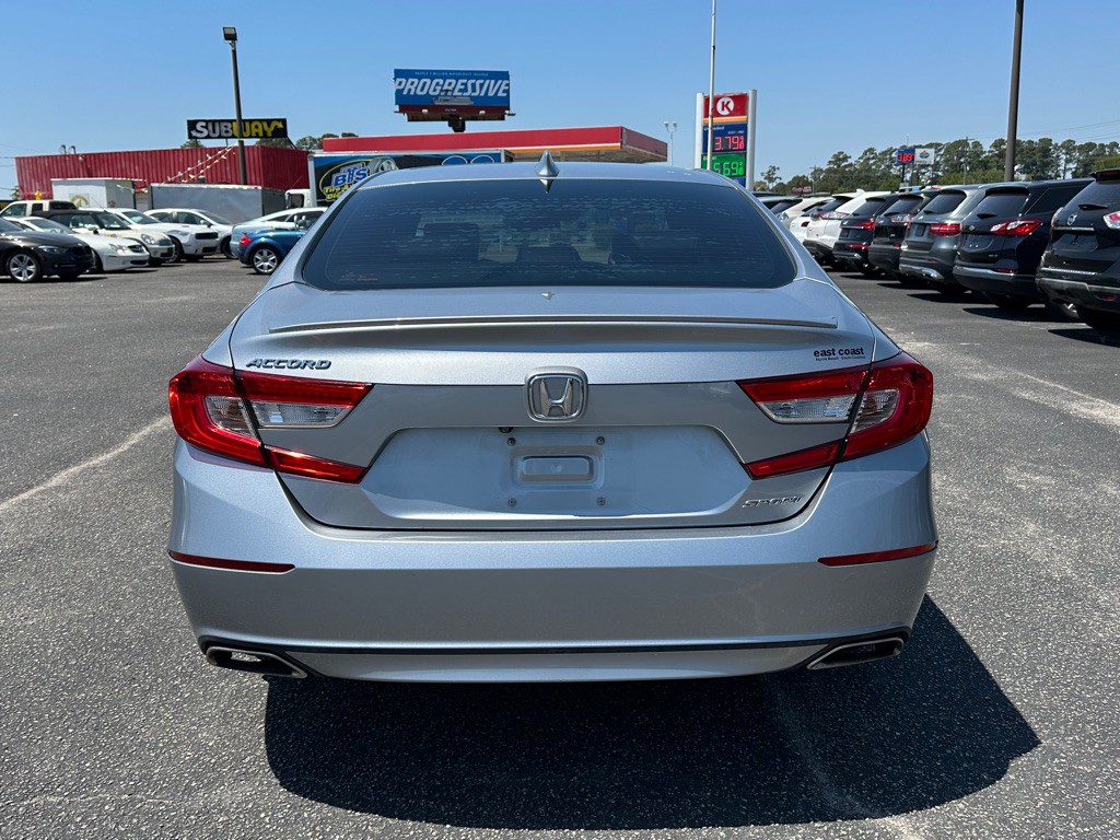 2018 Honda Accord Image 4