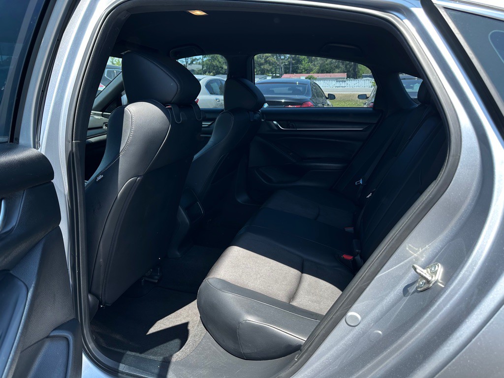 2018 Honda Accord Image 9