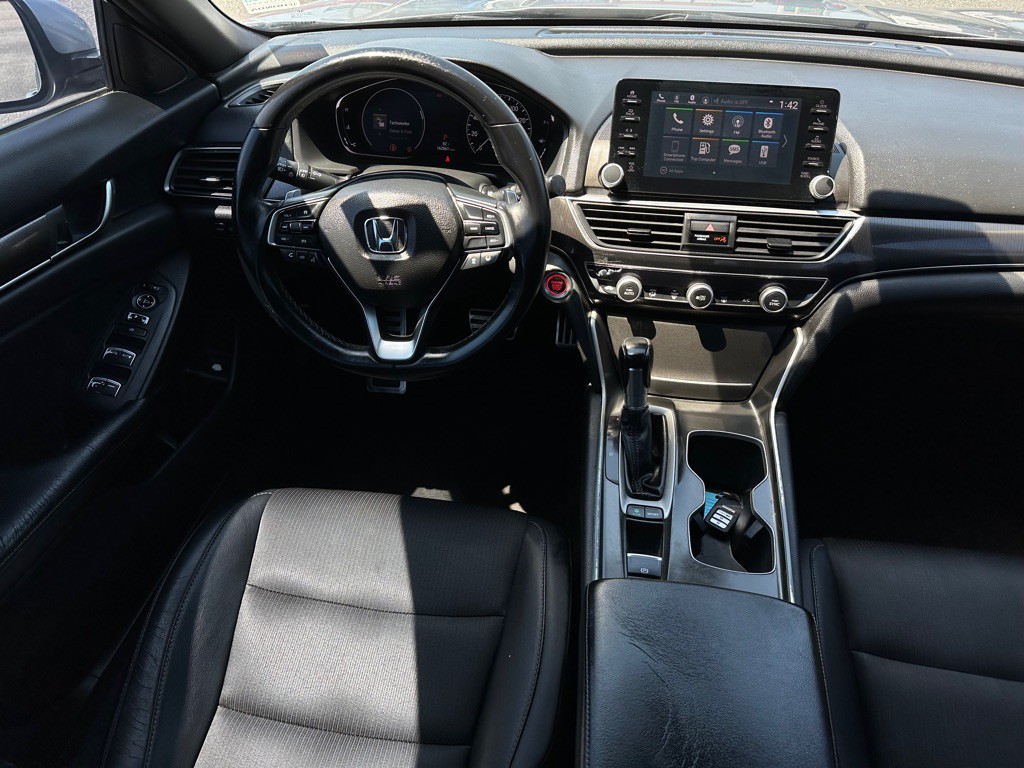 2018 Honda Accord Image 11