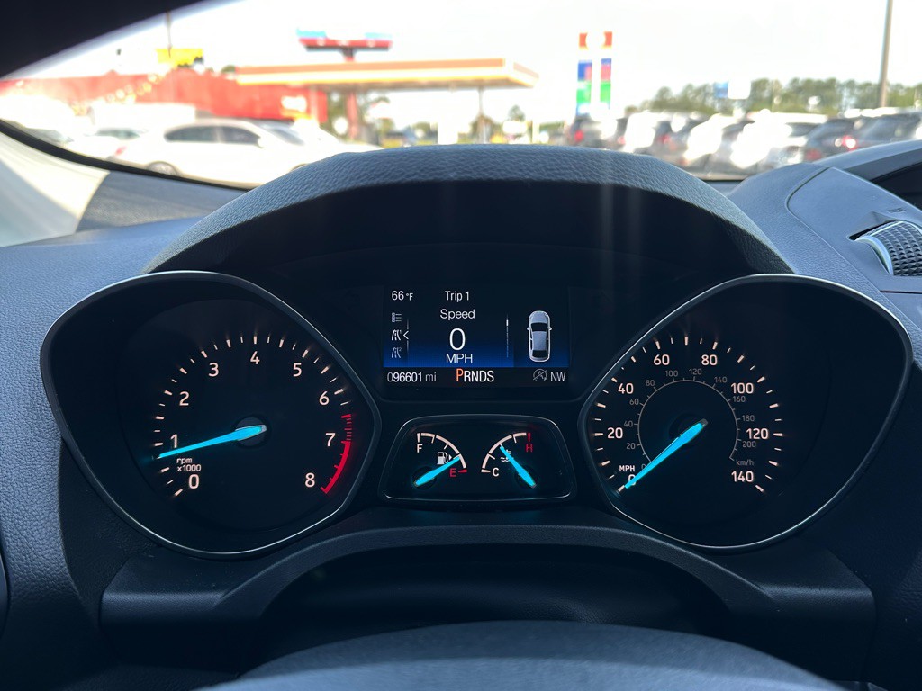 2017 Ford Escape Image 9