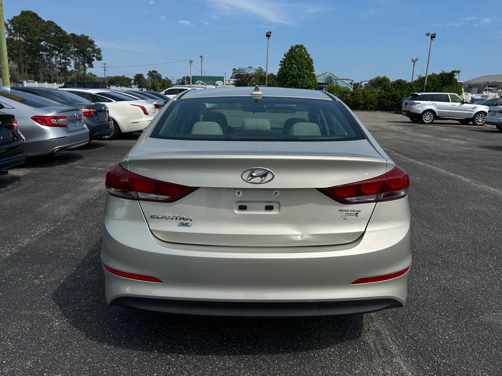 2017 Hyundai Elantra Image 6