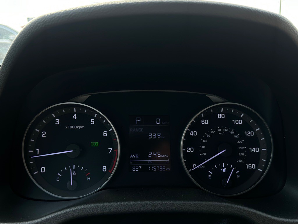 2017 Hyundai Elantra Image 14
