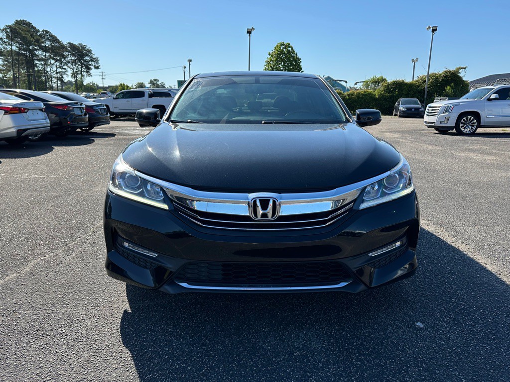 2016 Honda Accord Image 2