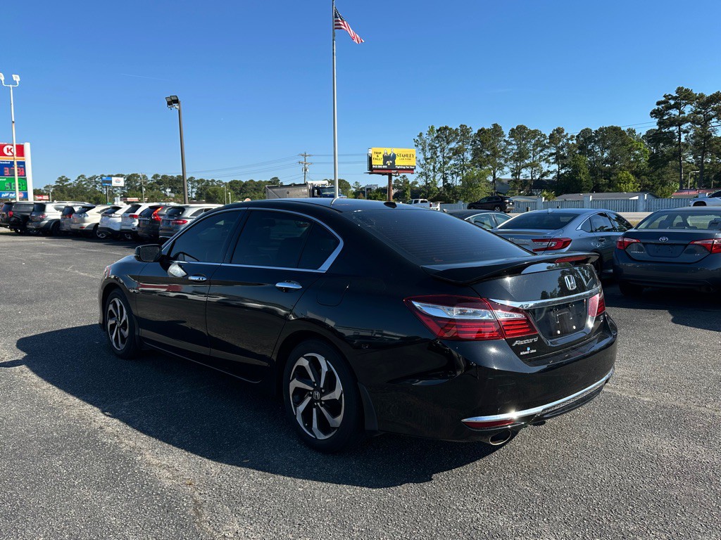 2016 Honda Accord Image 4